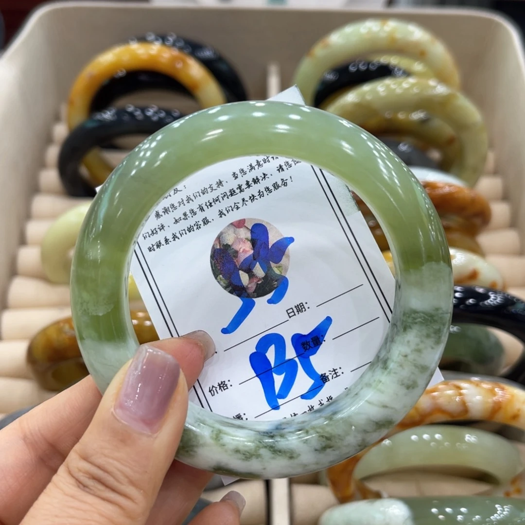 岫玉未镶嵌手镯手镯