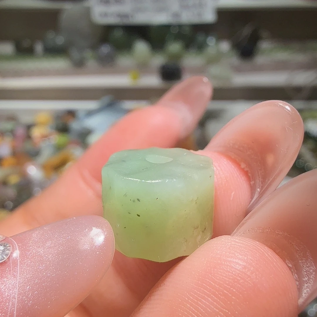 和田玉未镶嵌珠宝奇石