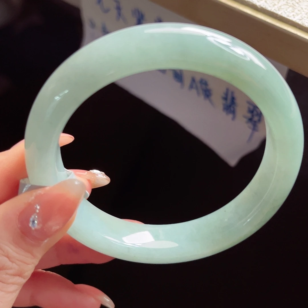 翡翠未镶嵌手镯手镯