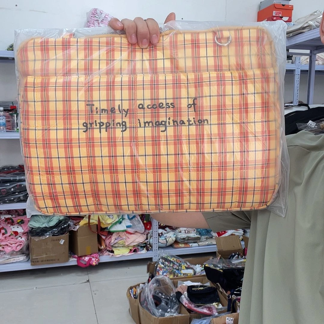 PU化妆包等各种产品和