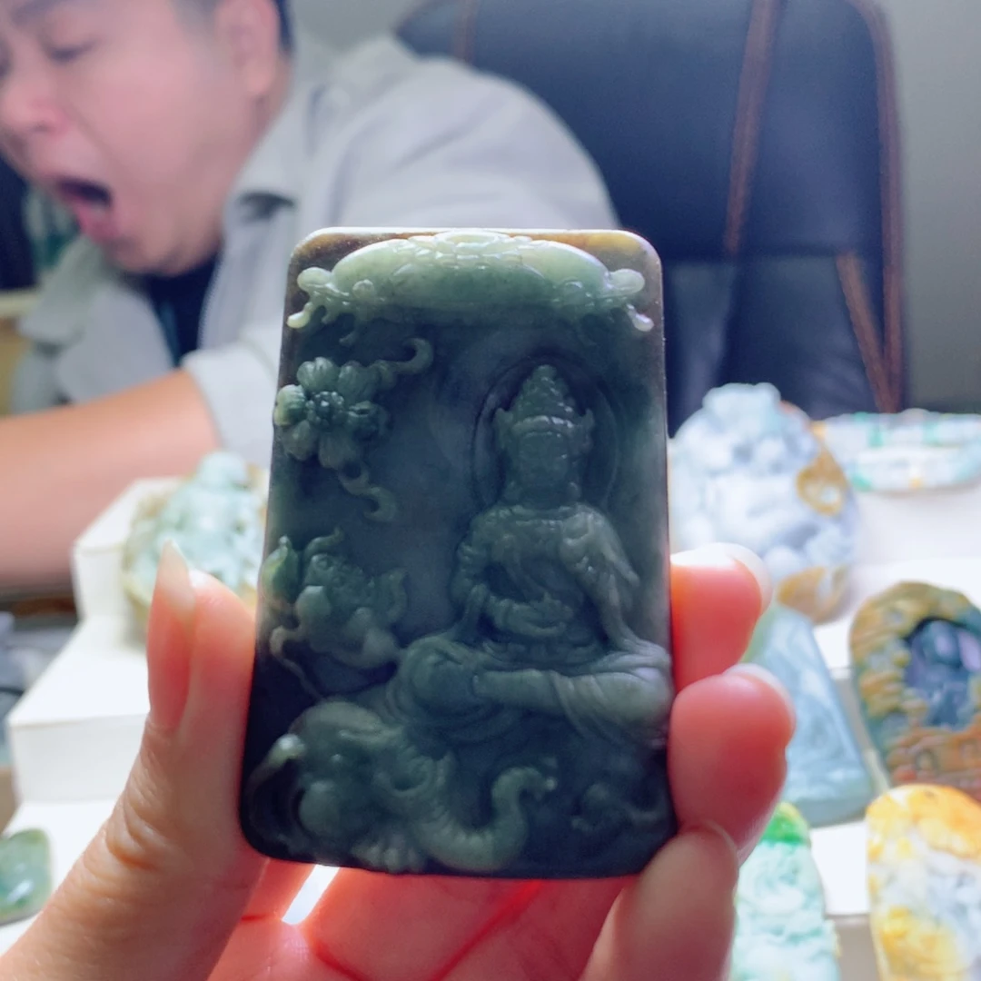 定制翡翠未镶嵌翡翠