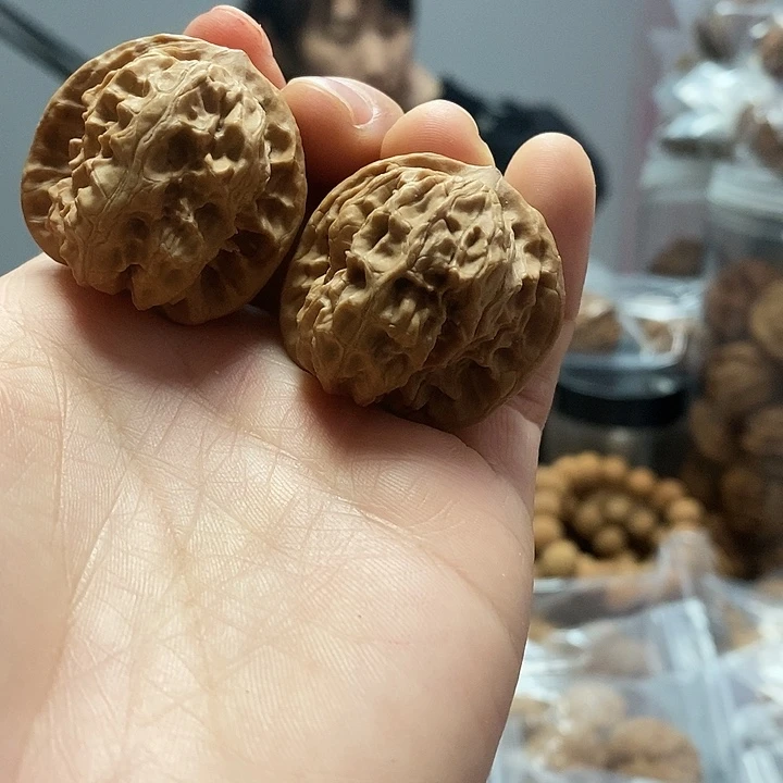文玩核桃把件33野狼蜡皮练手