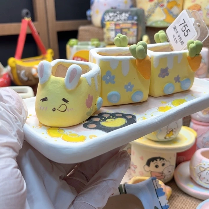 755火车花盆手绘花盆