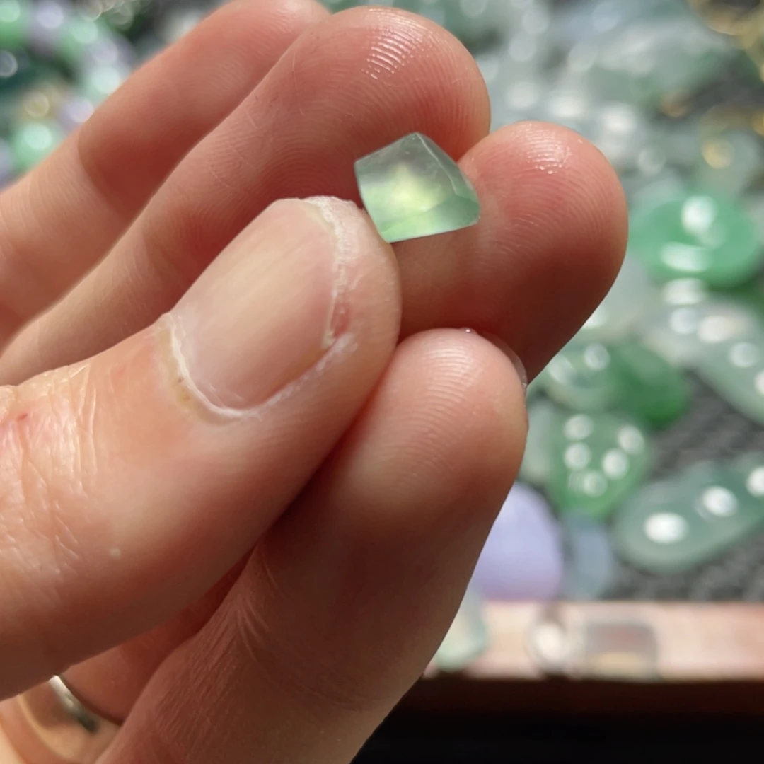 定制翡翠未镶嵌翡翠