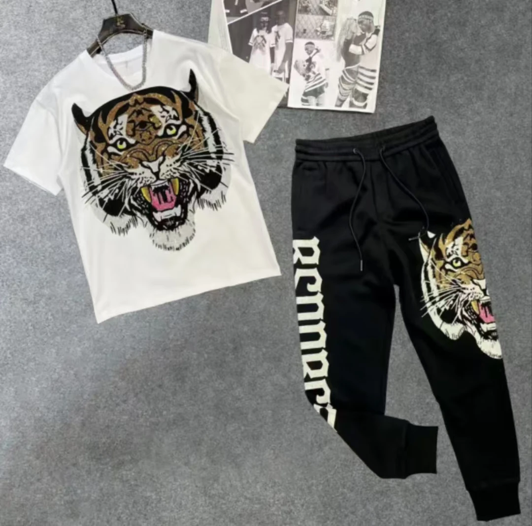 （張張）潮牌新款老虎头黑白烫钻短袖男女同款T恤圆领休闲一整套