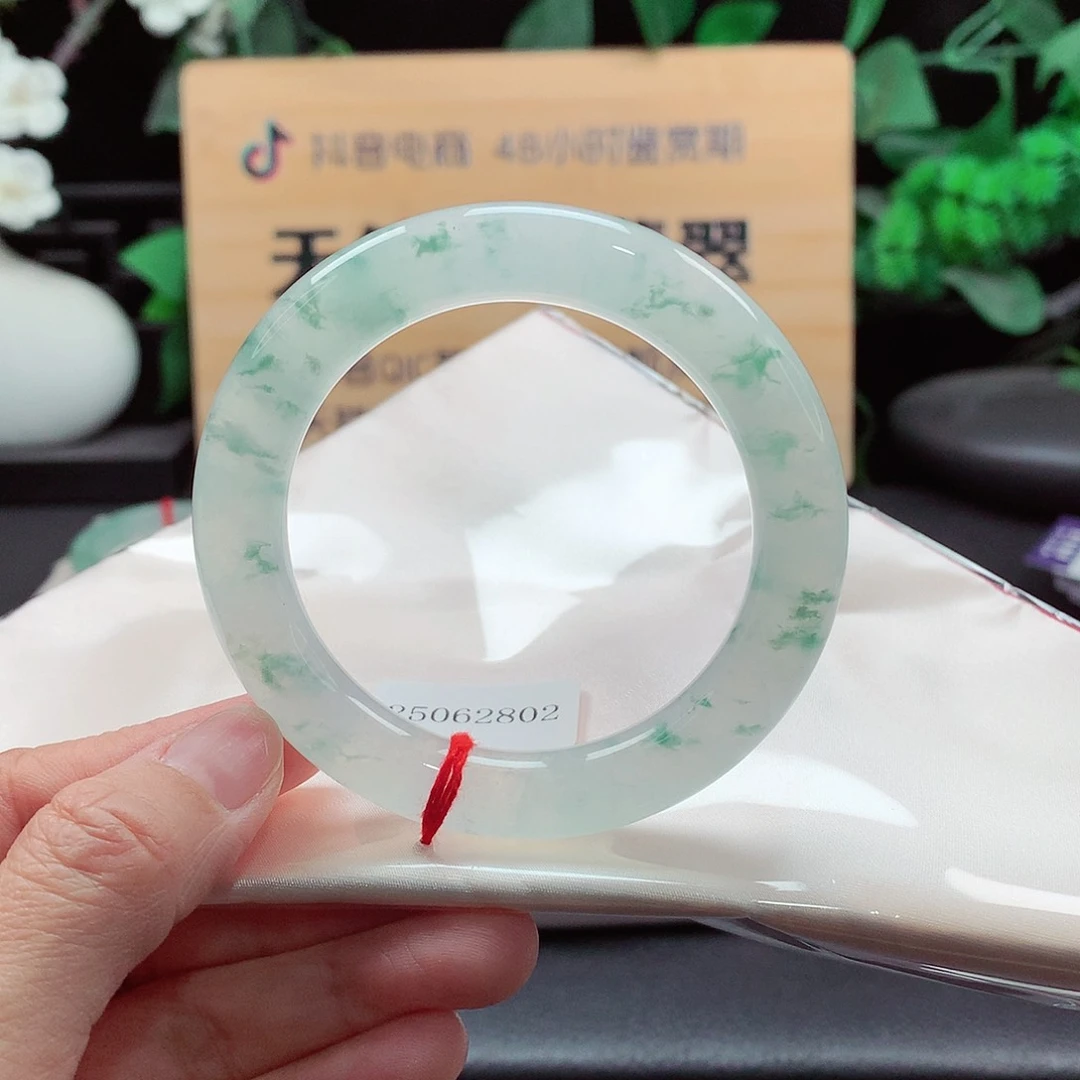 未镶嵌手镯（圆镯）翡翠89号，缅甸天然A货翡翠手镯