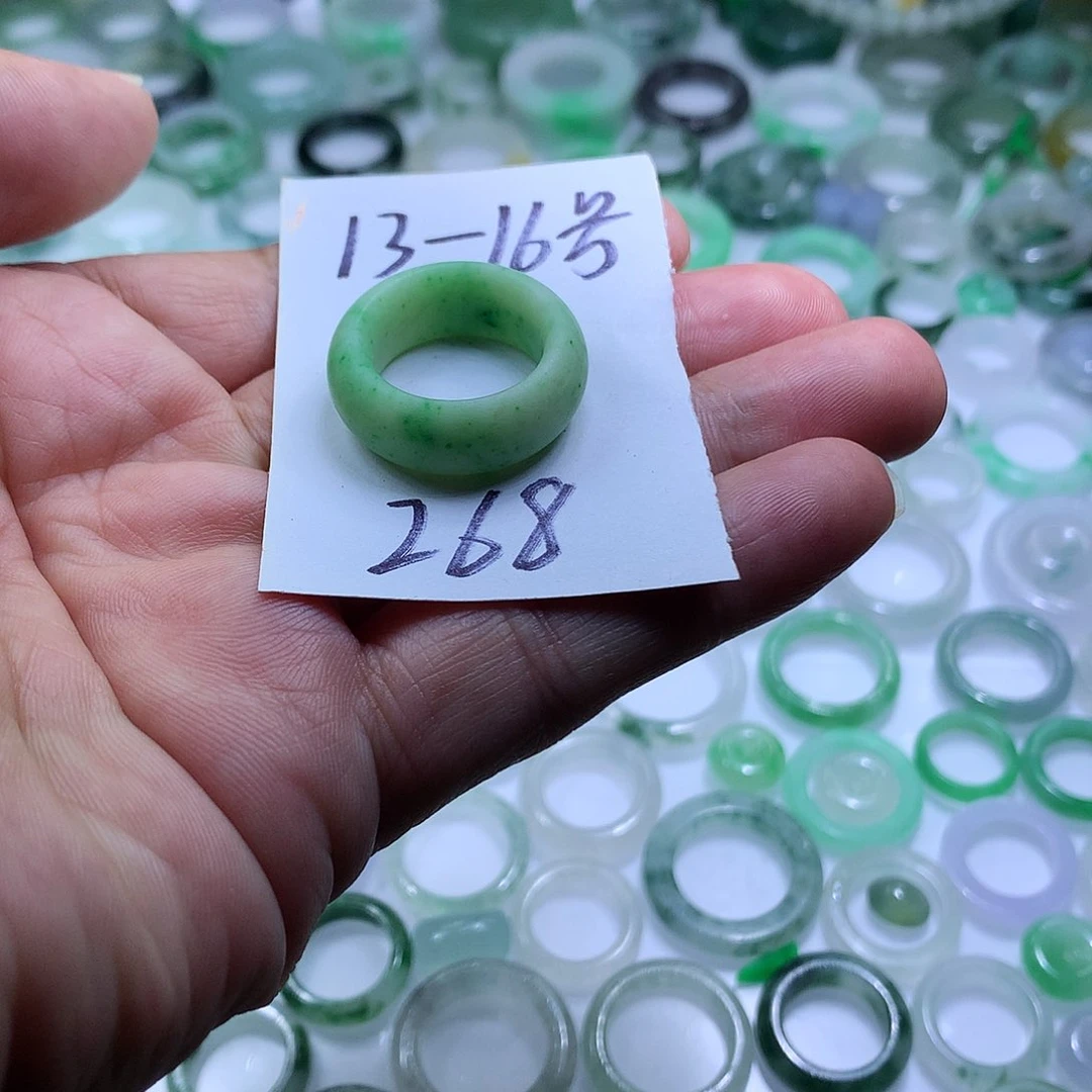 未镶嵌定制翡翠翡翠