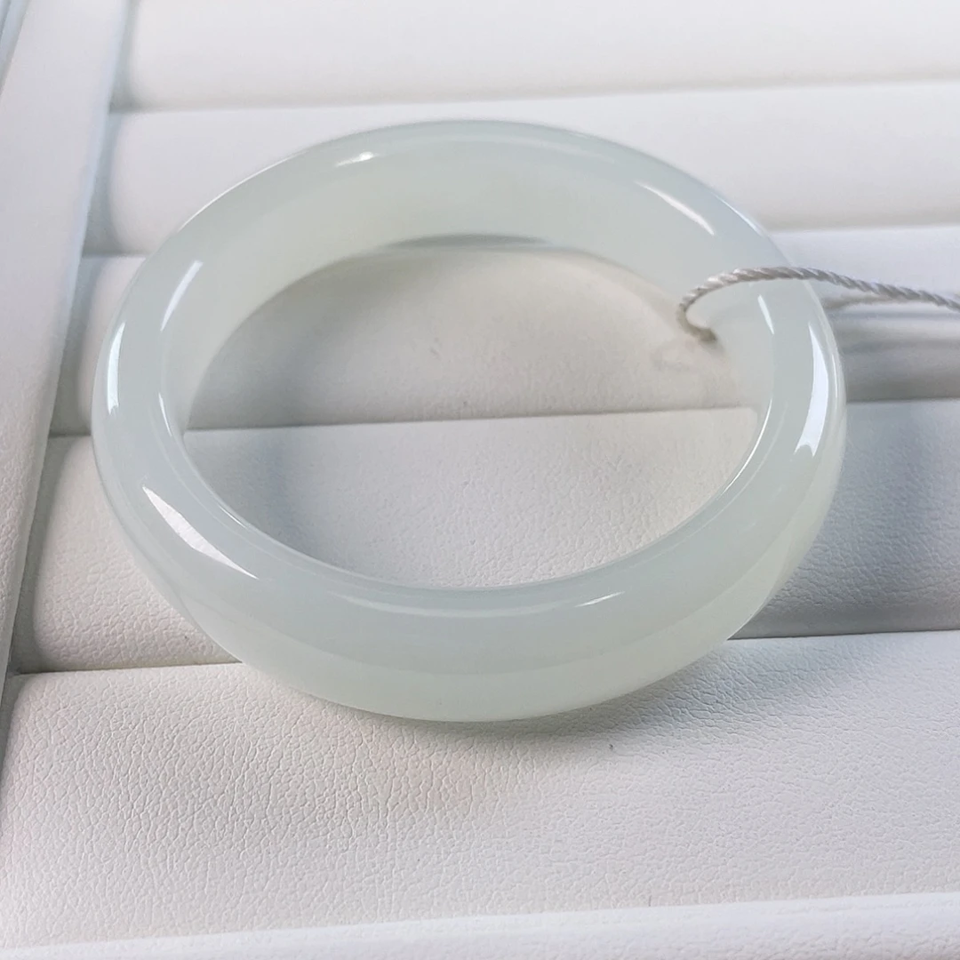 和田玉未镶嵌手镯冰荔枝无包容捡漏款