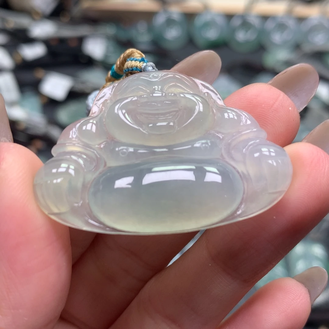 翡翠颈饰未镶嵌佛公