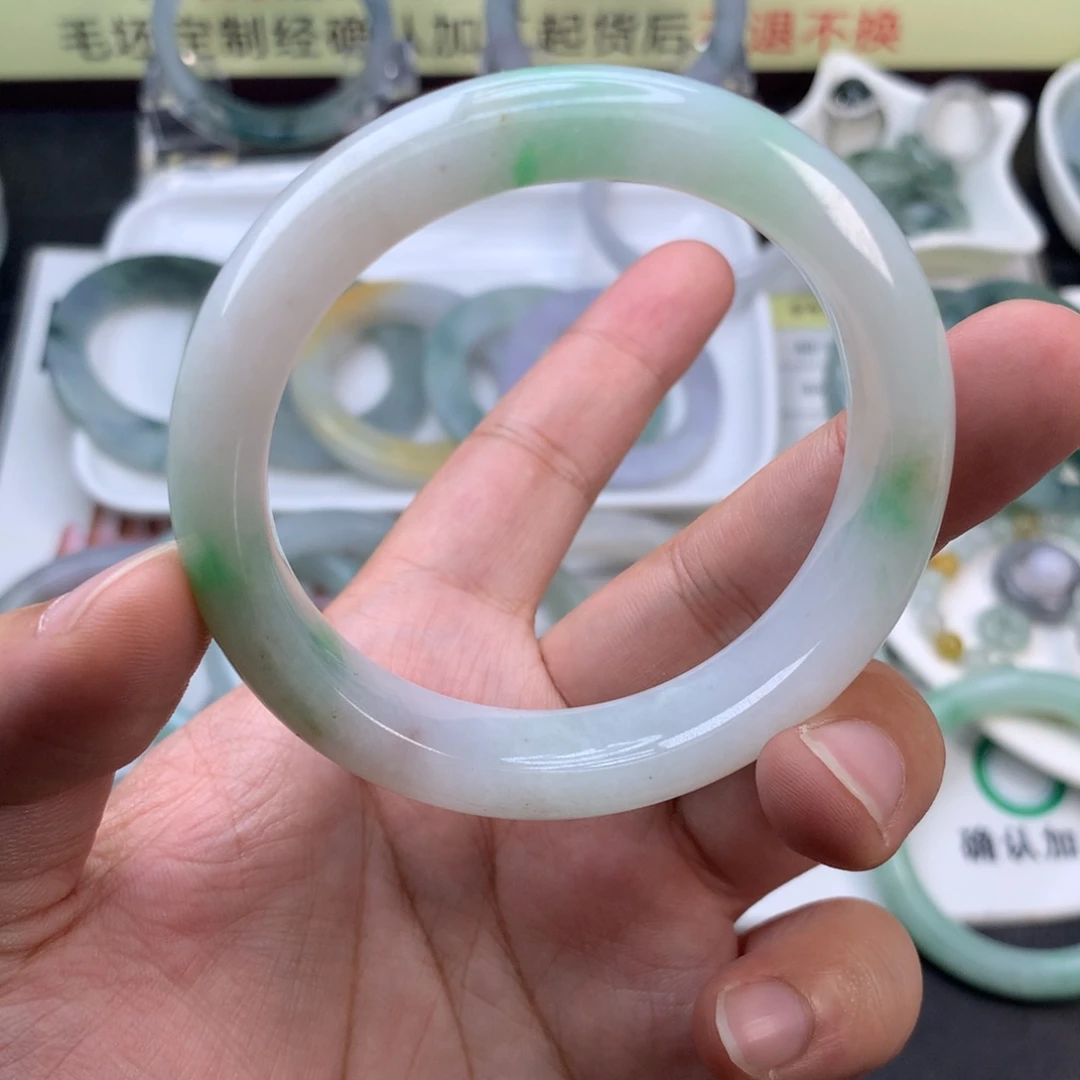 【闪购商品】未镶嵌手镯定制不退换定制翡翠影**久