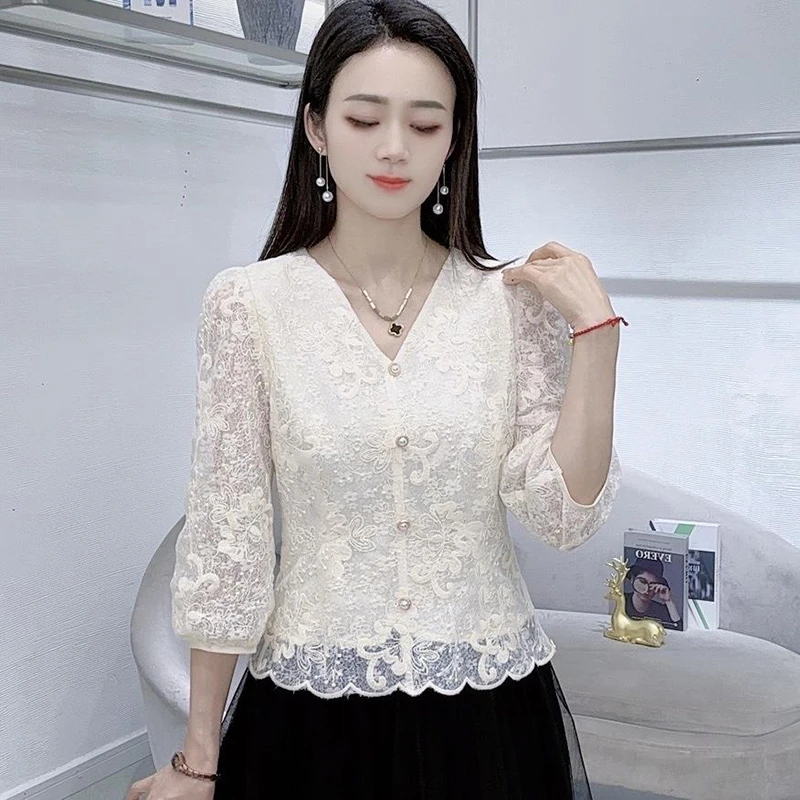 春季新款修身显瘦女设计感小众大码七分袖气质洋气减龄百搭小衫