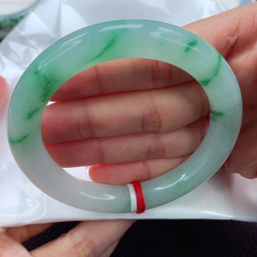 未镶嵌手镯翡翠55.8 金丝绿 有小棉纹