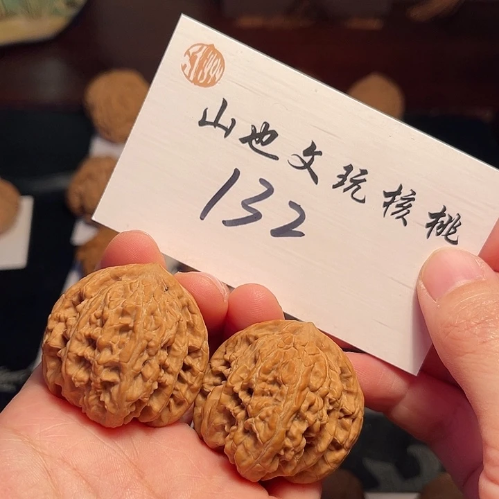 桃核把件盘龙虎头37尺132号