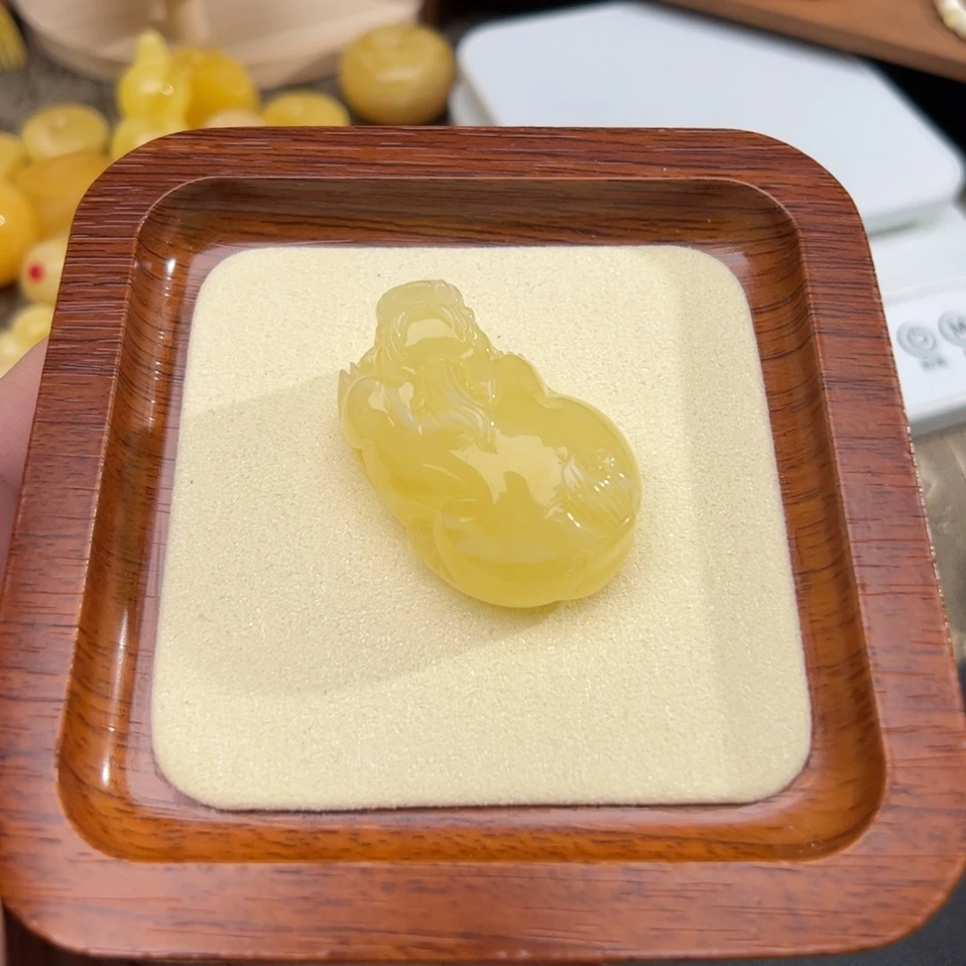 琥珀珠宝奇石未镶嵌琥珀珠宝奇石未镶嵌134