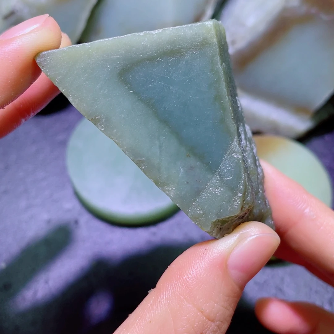 和田玉未镶嵌珠宝半成品