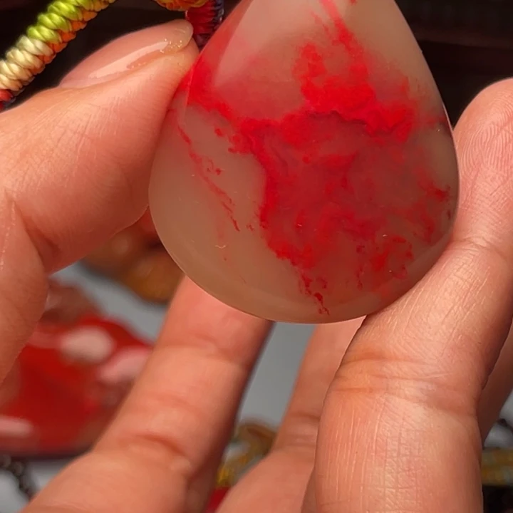 巴林鸡血石生**息鸡血石挂件