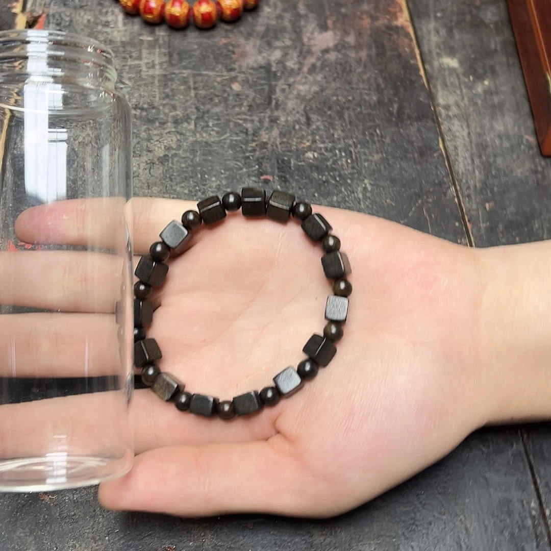 大叶紫檀（黑酸枝木类）