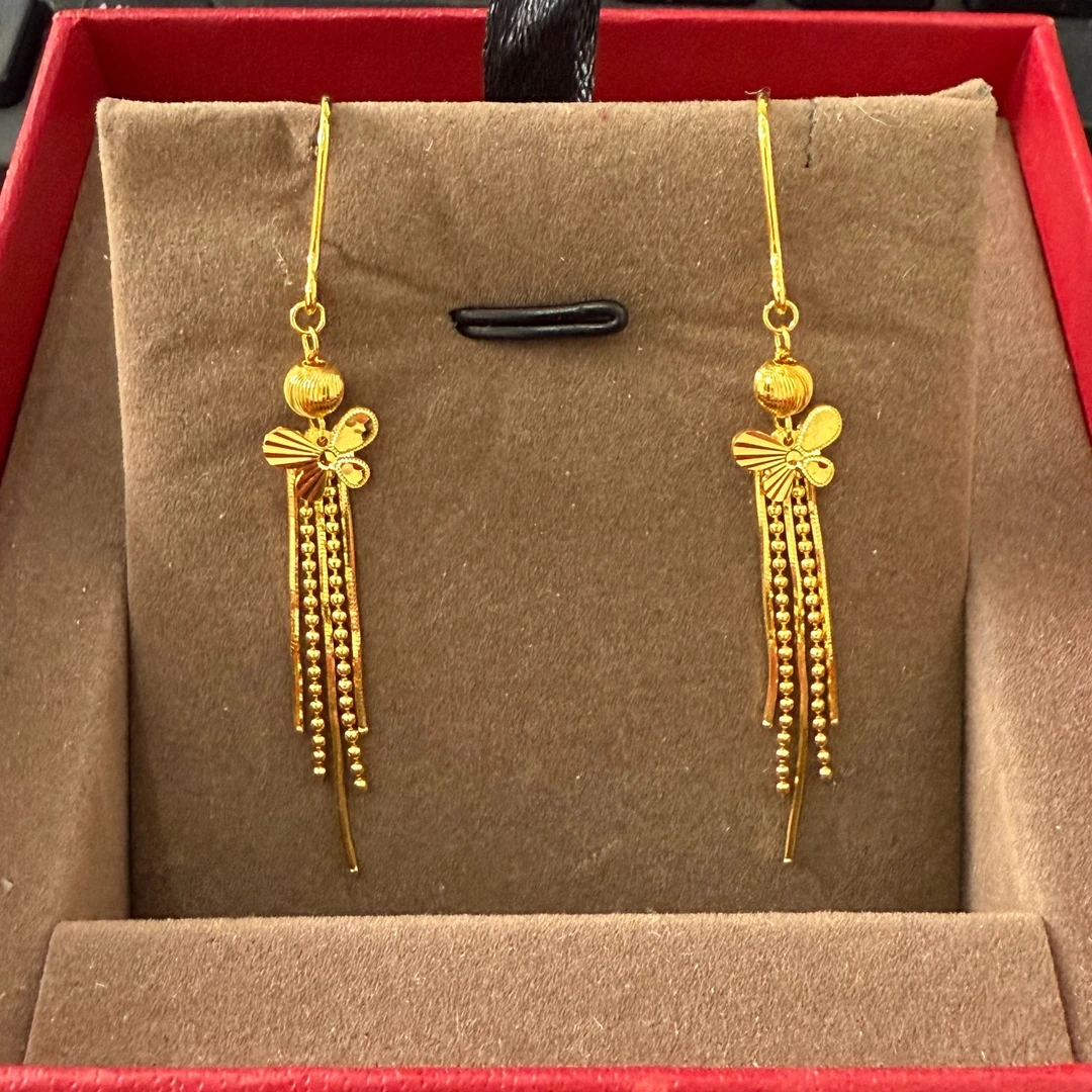 Chow Tai Seng/周大生蝴蝶带珠珠和蛇骨流苏足金耳钩 3.47g 154号