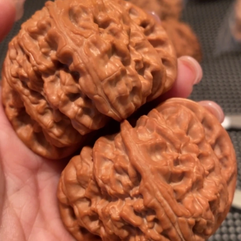 【闪购商品】吊坠文玩核桃郝*白