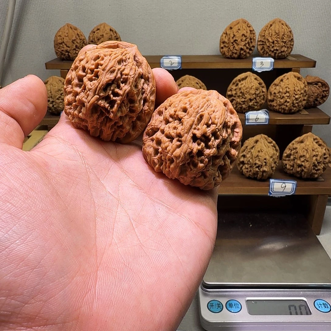 春****文玩核桃吊坠新宇南将石43精品