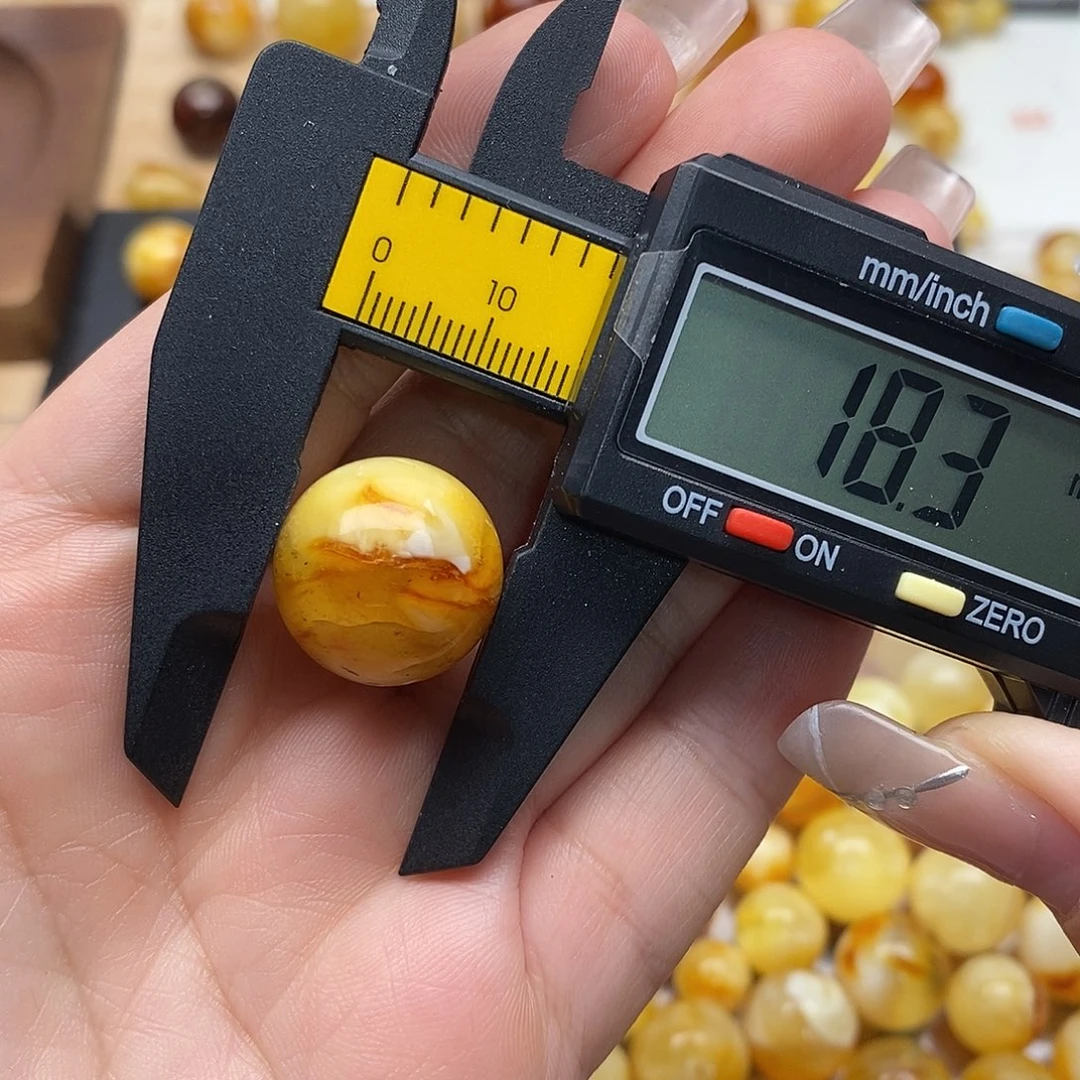 蜜蜡未镶嵌裸石蜜蜡1042