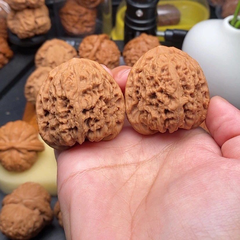 【闪购商品】文玩核桃把件南江全品40