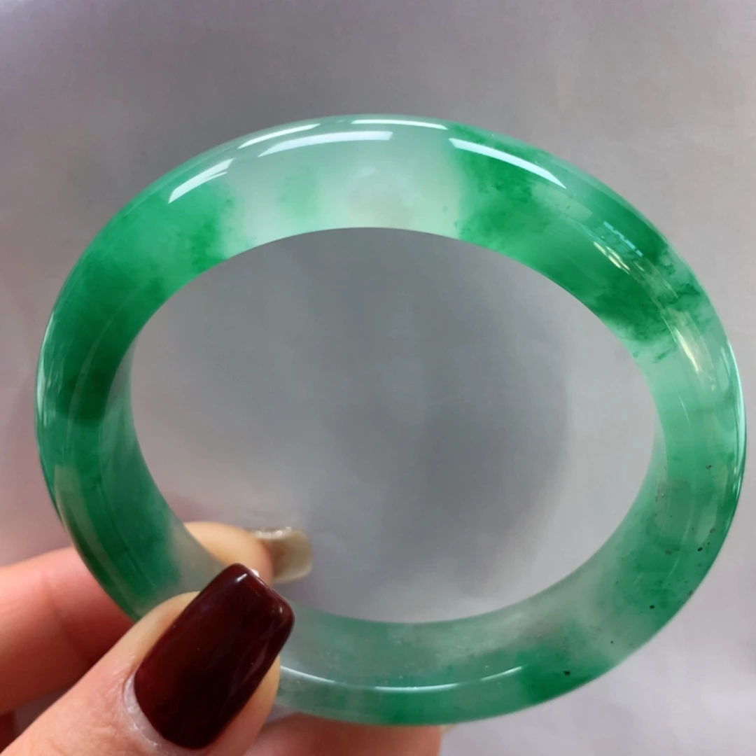 【闪购商品】石英质玉手镯未镶嵌