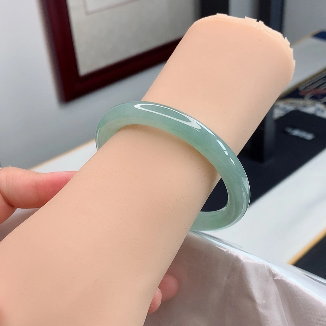 翡翠手镯未镶嵌20号