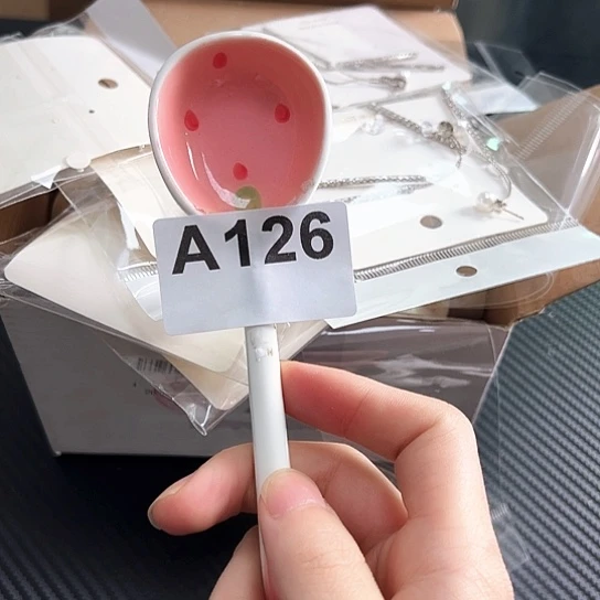 摆件………………………………………………………………