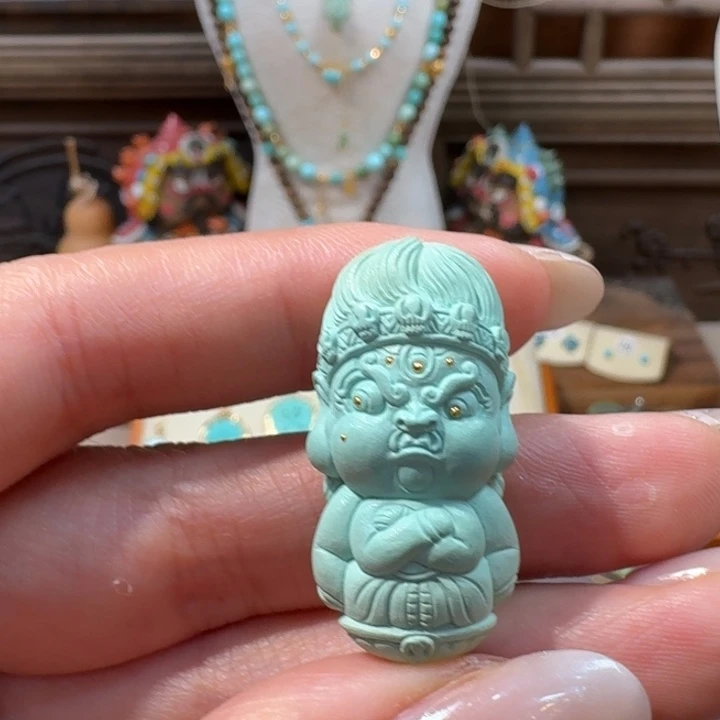 绿松石未镶嵌大黑天雕刻件
