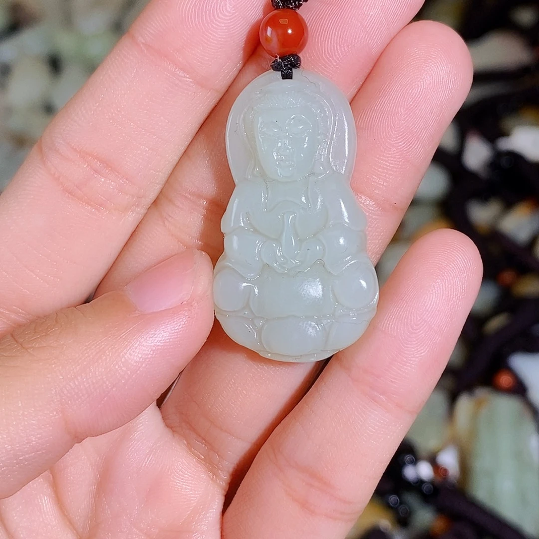 和田玉未镶嵌颈饰