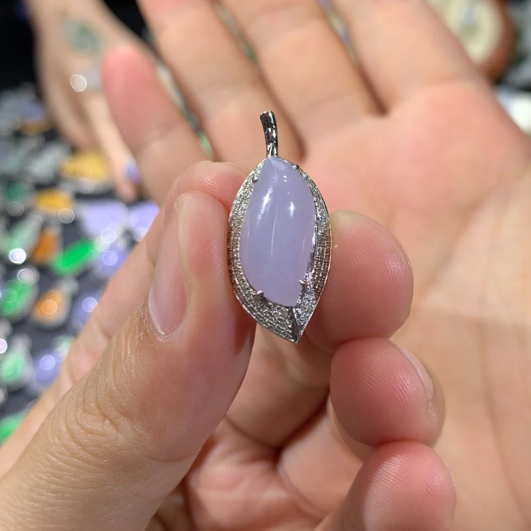 翡翠18K金镶嵌吊坠(不含链)签收后48小时鉴赏期