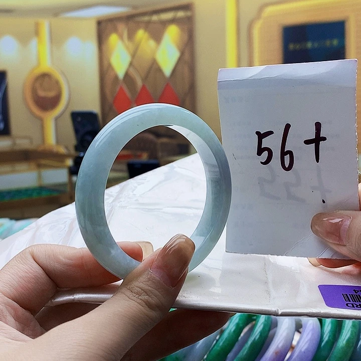 翡翠未镶嵌手镯000……