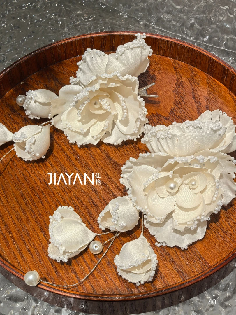 3171新款白色山茶花小露珠花朵边夹减龄百搭新娘头饰