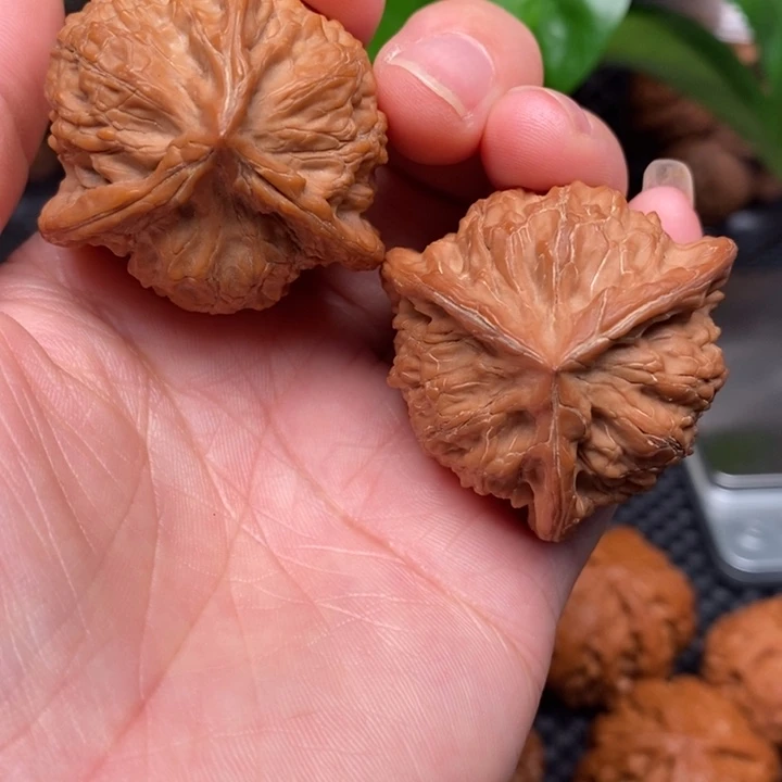 文玩核桃吊坠崔凯