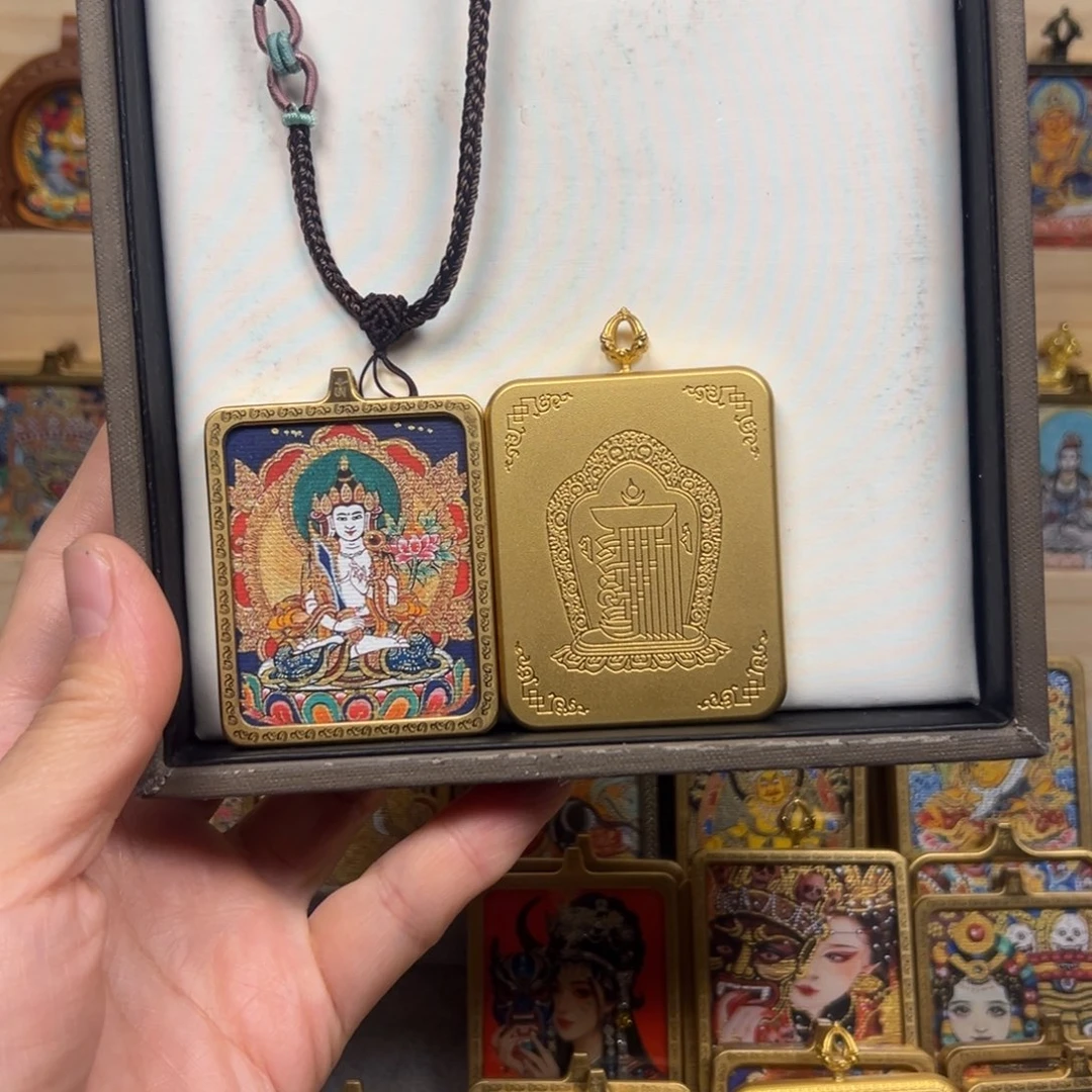 吊坠南***?虚空藏菩萨单面铜壳唐卡