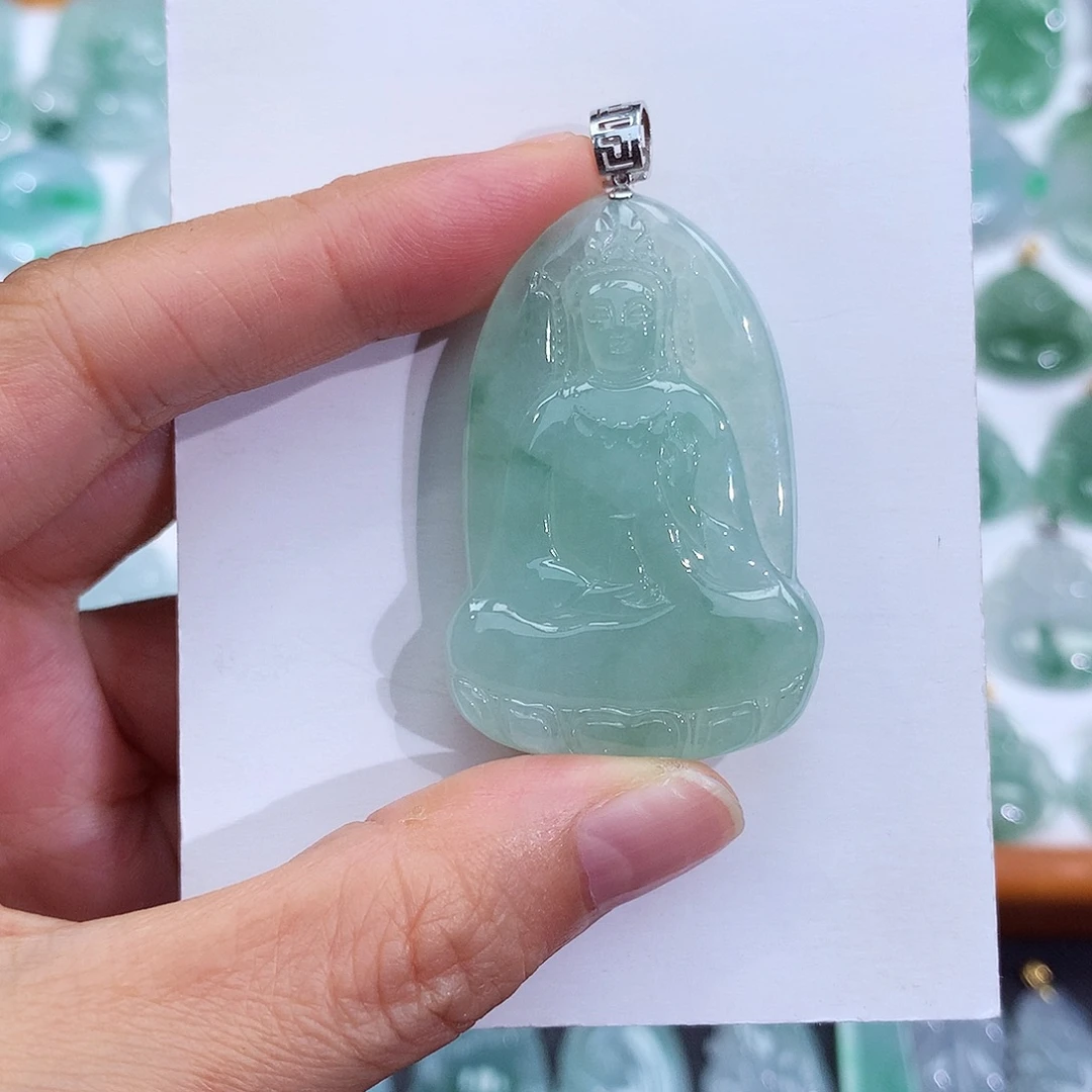 翡翠18K金镶嵌颈饰翡翠吊坠