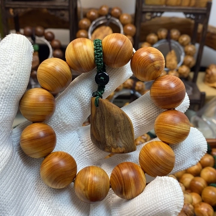 柏木《**》太行崖柏2.0陈化黄粉骨料龙胆闪电