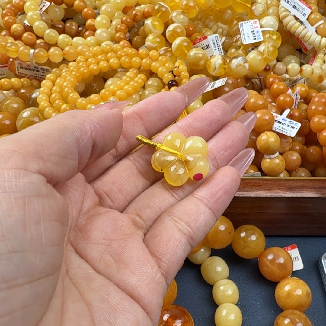 琥珀未镶嵌珠宝奇石