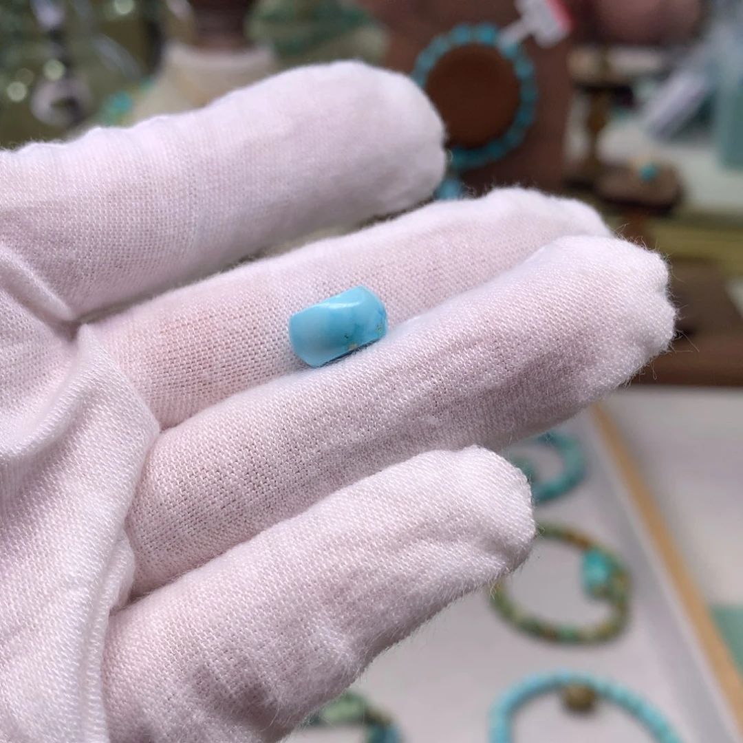 绿松石配饰未镶嵌