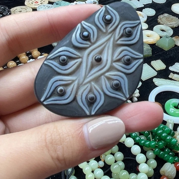 五***5玛瑙/玉髓未镶嵌颈饰