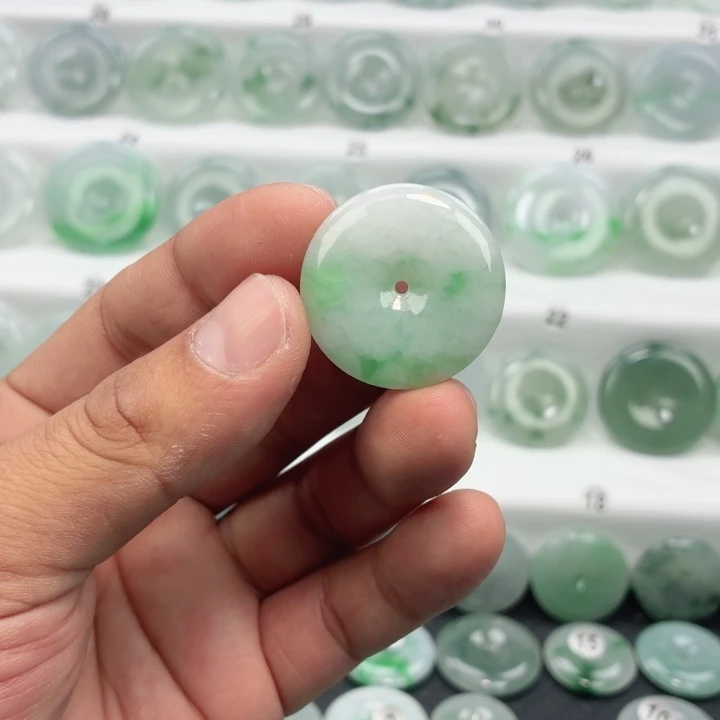 翡翠未镶嵌颈饰缅甸天然A货翡翠29.6-5.8