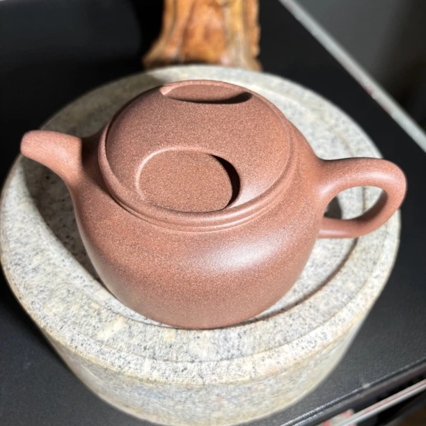 宜兴原矿紫砂壶大水潭天青低温牛盖莲子壶280CC