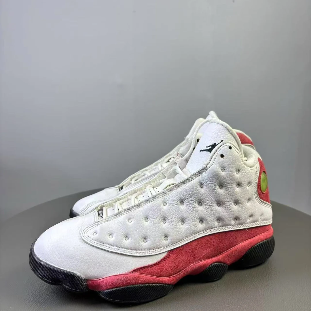 95新 maje 42码 AJ13白红球鞋 非原盒