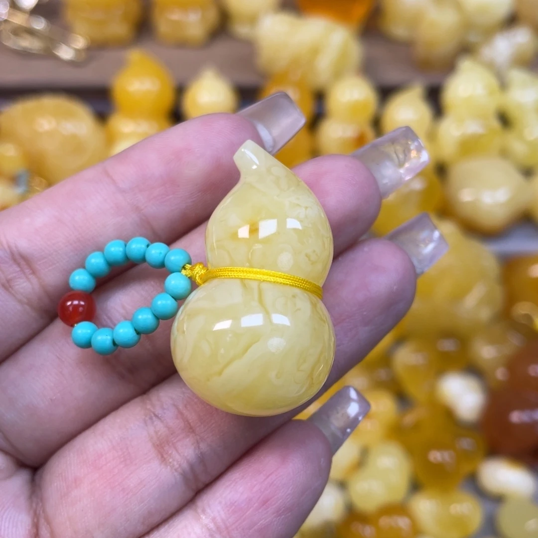 琥珀未镶嵌珠宝奇石