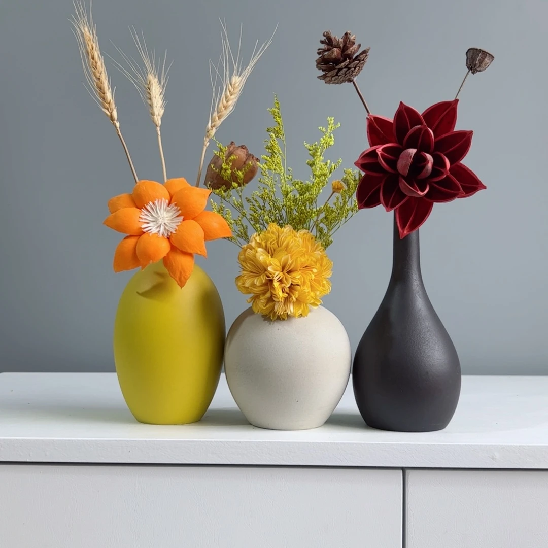 摆件陶瓷小花瓶摆件含花总高约20-30cm