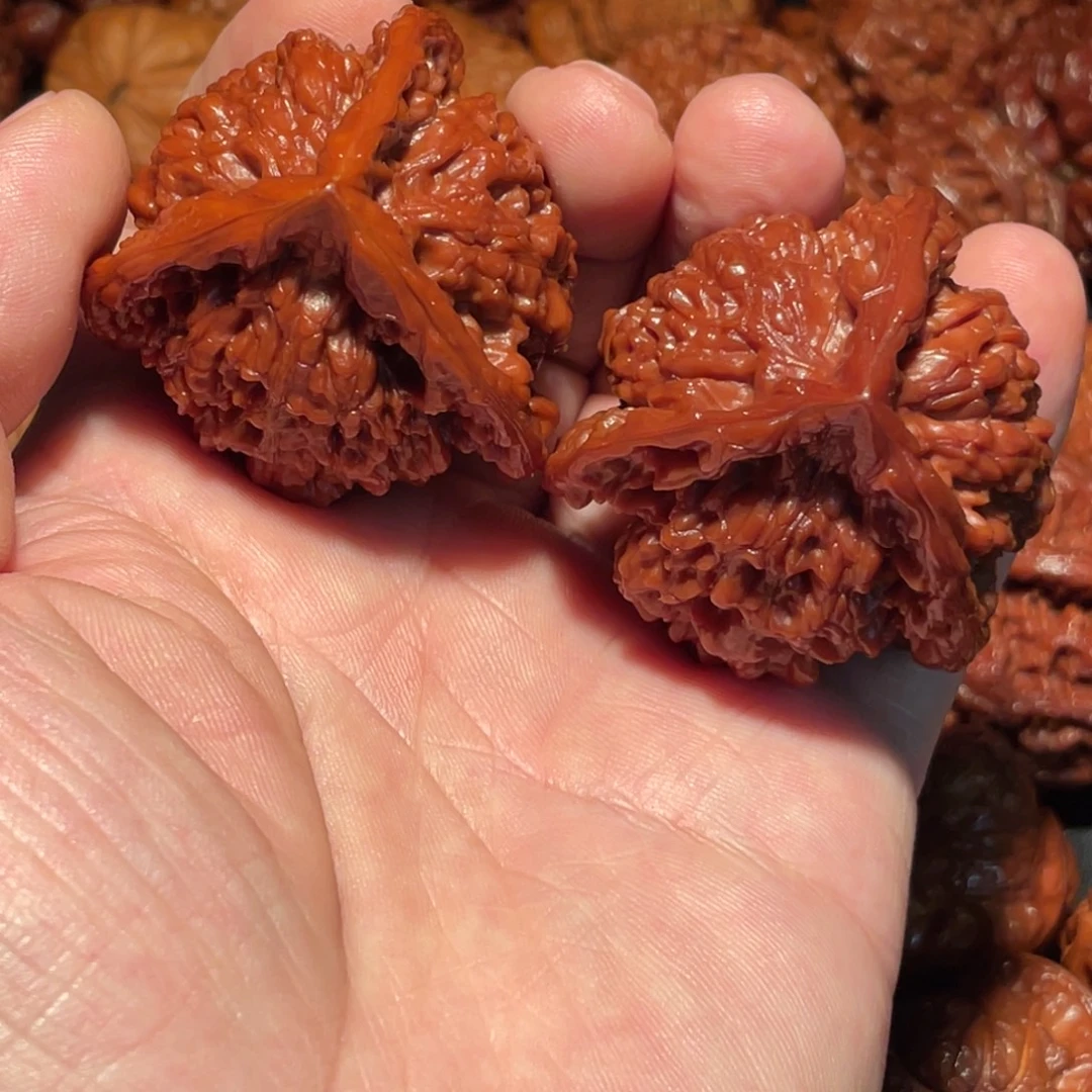 文玩核桃吊坠官帽奔