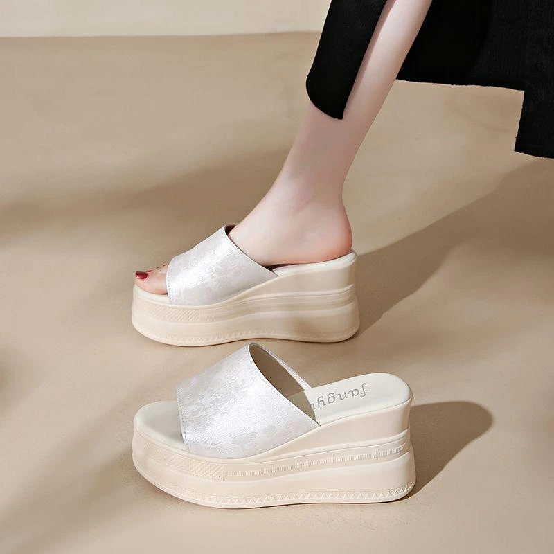 小个子8cm厚底国风印花增高拖鞋女夏外穿2025新款坡跟不累脚凉拖