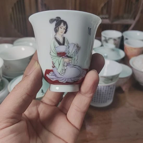 戴玉衡手绘陶瓷艺术