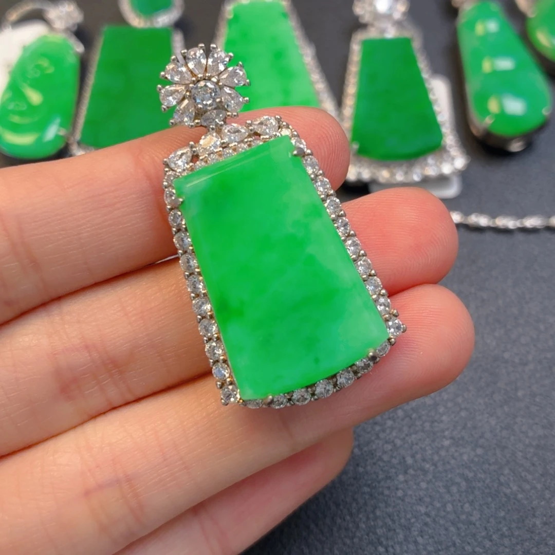 翡翠银S925镶嵌颈饰